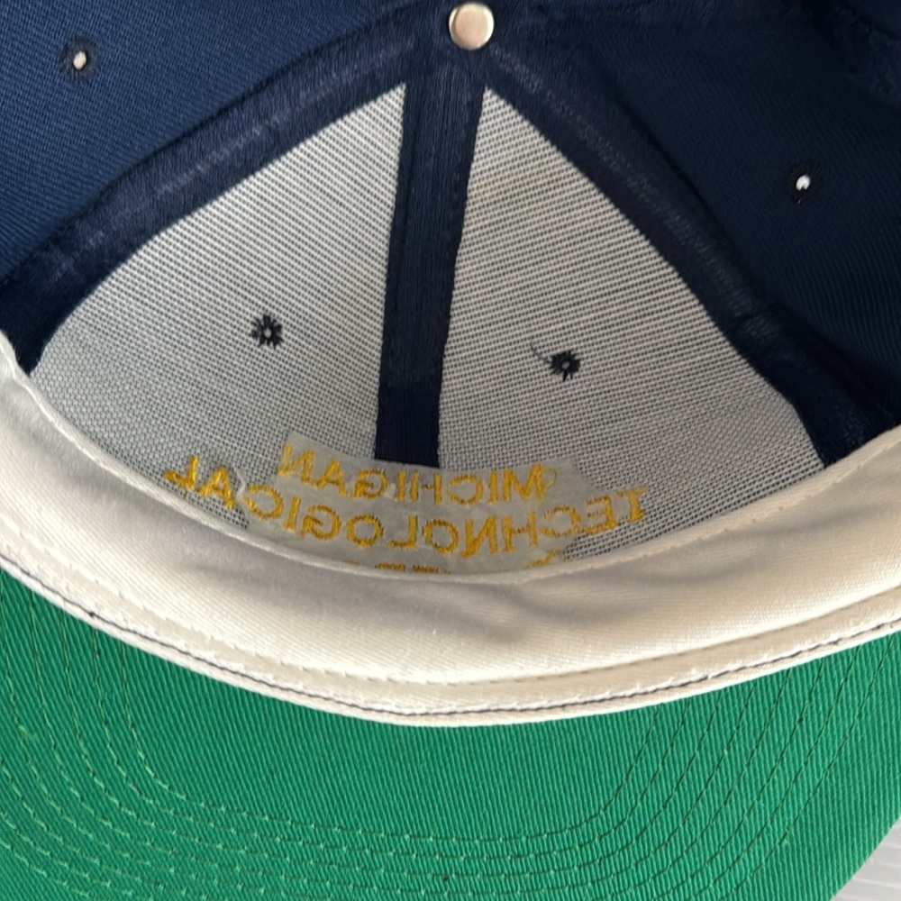 Michigan Technological University Adjustable Snap… - image 7